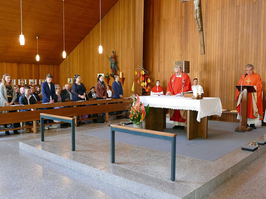 Firmung 2019 in Naumburg (Foto: Karl-Franz Thiede)